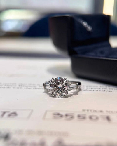 Bague 49 Harry Winston Classic - Bague en platine sertie d’un diamant 3,04 ct 58 Facettes Jnci20