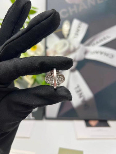 Bague 50 Van Cleef & Arpels Magic Alhambra - Bague en or et diamants 58 Facettes Jnci21