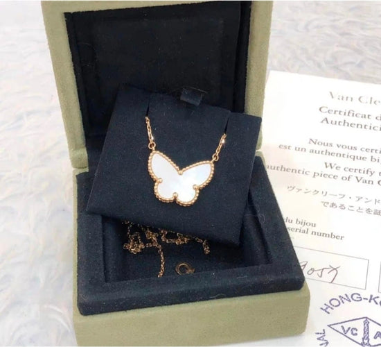 Collier Van Cleef & Arpels Lucky Alhambra - Collier papillon en or jaune et nacre 58 Facettes Jnci23