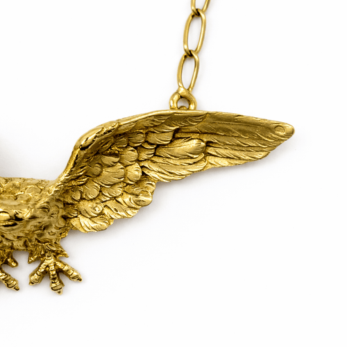Collier Collier pendentif aigle en or jaune 18 carats et perle 58 Facettes 36164