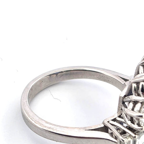 Bague 54 Bague - Or blanc 18 ct avec saphir et diamants 58 Facettes AN ZAF CEY