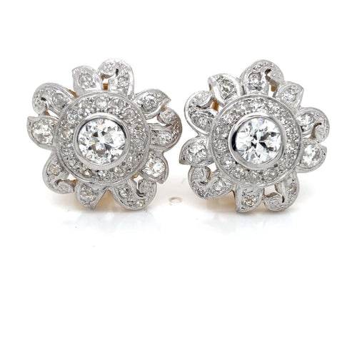Boucles d'oreilles Boucles d’oreilles anciennes - Motif floral en or blanc et jaune, diamants 58 Facettes BO-B07