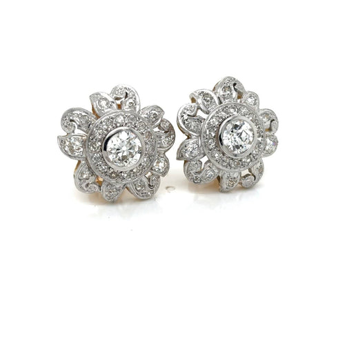 Boucles d'oreilles Boucles d’oreilles anciennes - Motif floral en or blanc et jaune, diamants 58 Facettes BO-B07