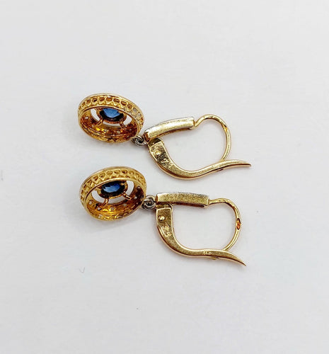 Boucles d'oreilles Dormeuses Art déco en or jaune 18k, saphirs synthétiques et diamants 58 Facettes A07091