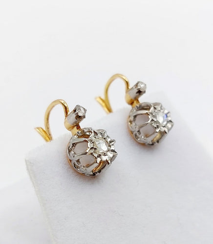 Boucles d'oreilles Dormeuses anciennes en or 18k et platine, diamants taille rose 58 Facettes A07093