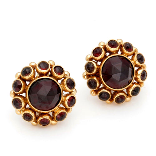 Boucles d'oreilles Boucles d’oreilles grappe en or 14k avec grenats 58 Facettes 13D9D19E76834142A0FFA9502B7CBB5D