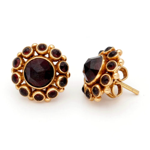 Boucles d'oreilles Boucles d’oreilles grappe en or 14k avec grenats 58 Facettes 13D9D19E76834142A0FFA9502B7CBB5D