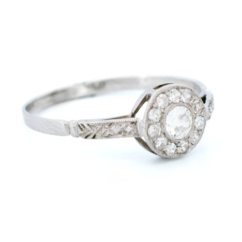 Bague 56 Bague cluster vintage en or blanc 14 ct et diamants 58 Facettes 328D72E9CC83417080BBA62BC5B967C1