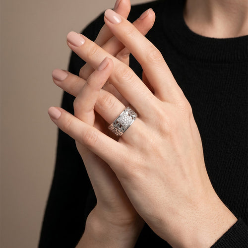 Bague 54 Carrera y Carrera - Bague en or blanc et diamants 58 Facettes 61E00466