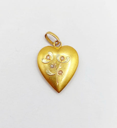 Pendentif Pendentif cœur Art nouveau en or 18k, brin de muguet et perles 58 Facettes A07096