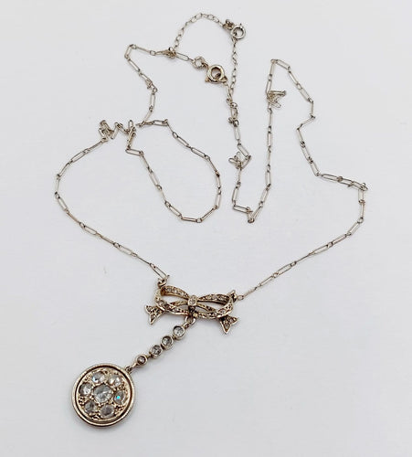 Collier Collier Art déco en or blanc 18k et platine, diamants taille rose 58 Facettes A07032