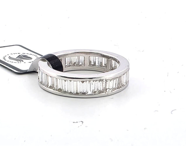Bague 51 Bague éternité en or blanc avec diamants baguette 58 Facettes 294/26 N