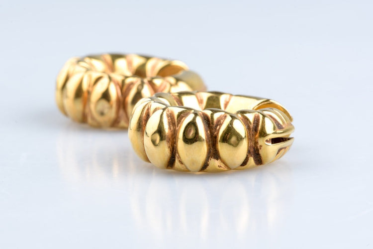 Boucles d'oreilles Chimento - Boucles d’oreilles demi-créoles godronnées en or jaune 18K 58 Facettes CRLCHIMCC1496-107