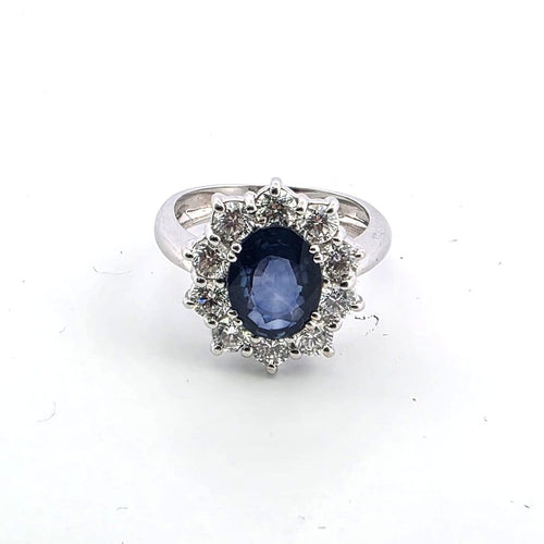 Bague 50 Bague en or blanc 18 ct avec saphir ovale et diamants 58 Facettes 319/26 D