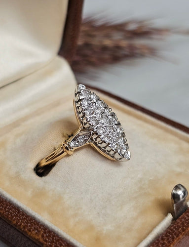Bague 52 Bague marquise vintage en or jaune et blanc 18 carats et diamants 58 Facettes 678
