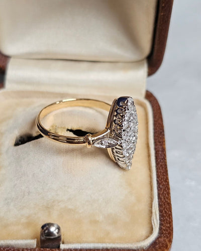 Bague 52 Bague marquise vintage en or jaune et blanc 18 carats et diamants 58 Facettes 678