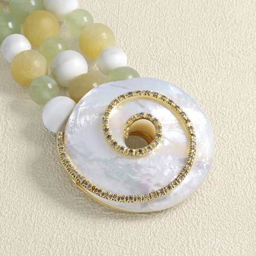 Bracelet Susie Otero - Bracelet Carrousel en or jaune, diamants et nacre 58 Facettes 62100103