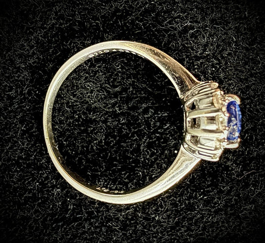 Bague 52 Bague marguerite - Saphir 1,10 ct et diamants en or 18 carats 58 Facettes Bague 001