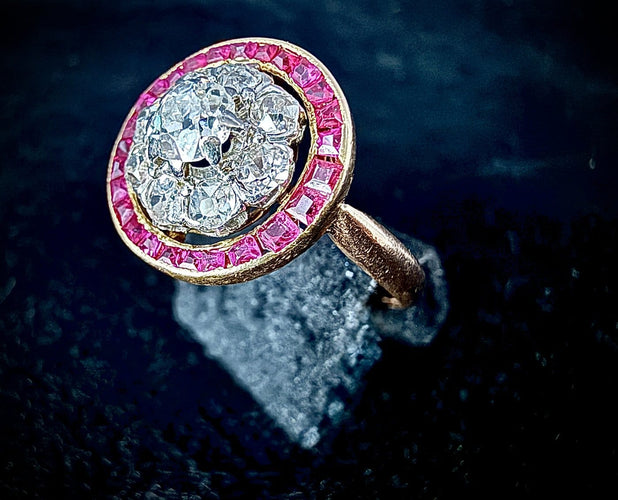 Bague 56 Bague Art déco en or 18 carats, diamants taille ancienne et rubis 58 Facettes Bague 003