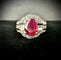 Bague 55.5 Bague - Rubis ovale env. 2 ct et diamants en or blanc 18 carats 58 Facettes Bague 008