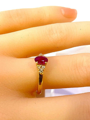 Bague 56 Bague en or jaune 18 carats rubis et diamants 58 Facettes AB716