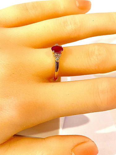 Bague 56 Bague en or jaune 18 carats rubis et diamants 58 Facettes AB716