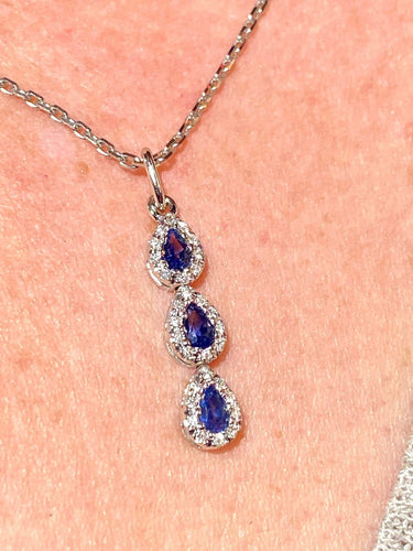 Pendentif Pendentif - Trois gouttes en or blanc 18 carats, saphirs et diamants 58 Facettes AB719