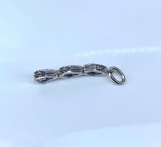 Pendentif Pendentif - Trois gouttes en or blanc 18 carats, saphirs et diamants 58 Facettes AB719