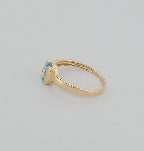 Bague 55.5 Bague aigue-marine en or jaune 18 carats 58 Facettes 3042179