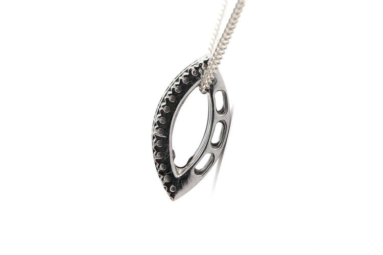 Pendentif Pendentif contemporain en or blanc 18 carats serti de diamants taille brillant 58 Facettes B865