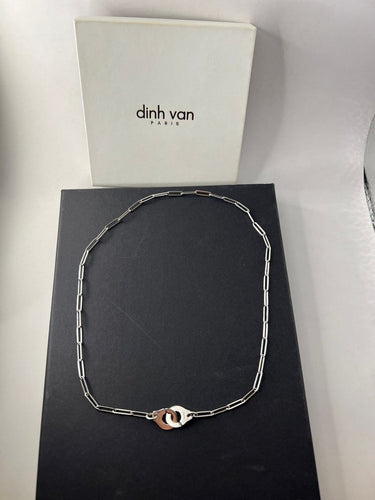 Collier Dinh Van Menottes - Collier en or blanc 18 carats 58 Facettes DV COLLIER