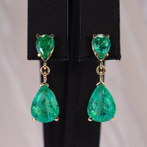 Boucles d'oreilles Boucles d'oreilles pendantes en or jaune 14 ct et émeraudes naturelles 58 Facettes E002
