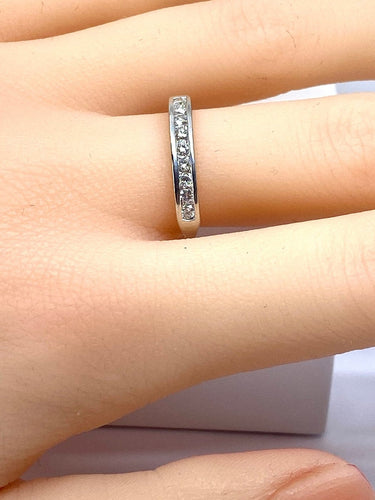 Bague 54 Demi-alliance - Bague en or blanc 18 carats et diamants 58 Facettes AB722