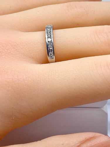 Bague 54 Demi-alliance - Bague en or blanc 18 carats et diamants 58 Facettes AB722