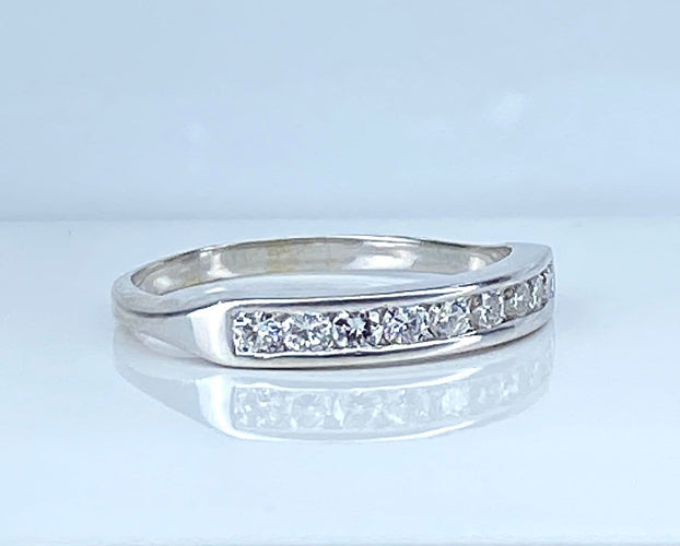 Bague 54 Demi-alliance - Bague en or blanc 18 carats et diamants 58 Facettes AB722