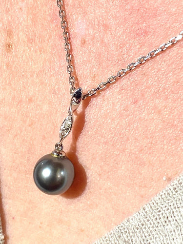 Pendentif Pendentif en or blanc 18 carats avec perle de Tahiti et diamants 58 Facettes AB724