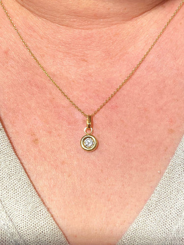 Pendentif Pendentif en or jaune 18 carats avec diamant taille brillant 58 Facettes AB726