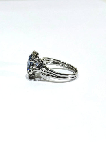 Bague 52 Bague en or blanc 18 carats, saphir et diamants 58 Facettes id: 1757849