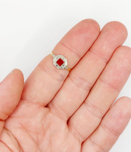 Bague 55.5 Bague Art déco en or jaune 18k et verre rouge (vers 1920) 58 Facettes A07132