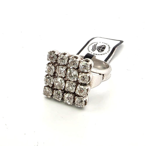 Bague 54 Bague vintage à damier en or blanc 18 ct et diamants 58 Facettes 628 T A