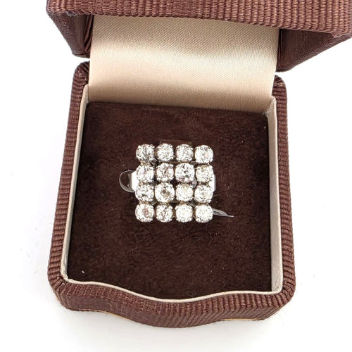 Bague 54 Bague vintage à damier en or blanc 18 ct et diamants 58 Facettes 628 T A