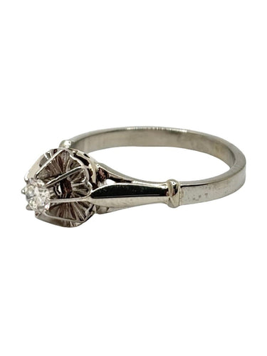Bague 53 Bague en or blanc 18K et platine 950 sertie d’un diamant 58 Facettes 1890