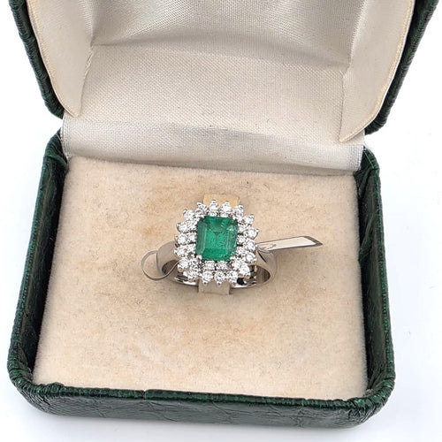 Bague 56 Bague en or blanc 18 ct avec émeraude et diamants 58 Facettes OC SM