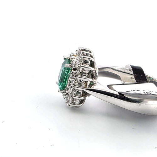 Bague 56 Bague en or blanc 18 ct avec émeraude et diamants 58 Facettes OC SM