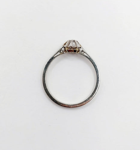 Bague 50.5 Bague solitaire Art déco en or blanc 18k, platine et diamant 58 Facettes A07169
