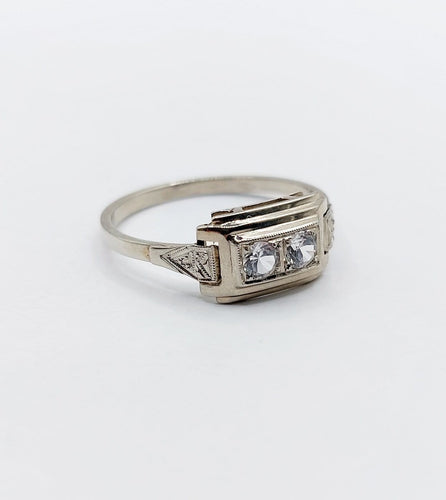 Bague 55 Bague tank Art déco en or blanc 18k et spinelles synthétiques 58 Facettes A07170