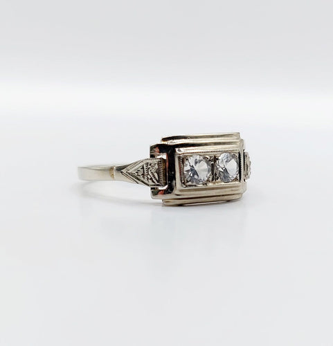 Bague 55 Bague tank Art déco en or blanc 18k et spinelles synthétiques 58 Facettes A07170
