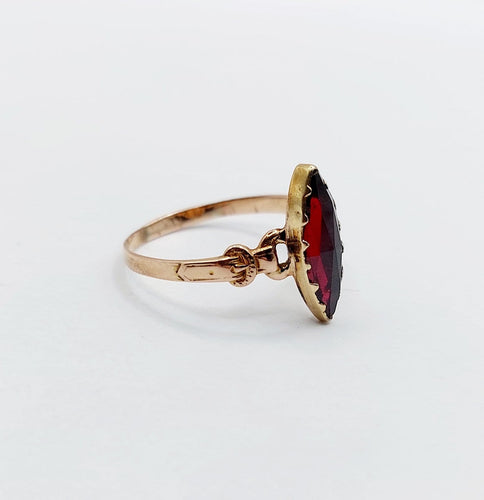 Bague 60 Bague marquise - Grenat taille navette en or rose 18k sur paillons 58 Facettes A07199