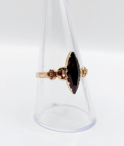 Bague 60 Bague marquise - Grenat taille navette en or rose 18k sur paillons 58 Facettes A07199