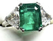 Bague 54 Bague émeraude taille émeraude en or gris et diamants trapèze 58 Facettes 269325